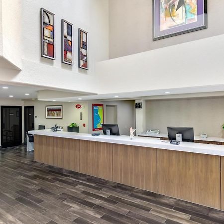 Anaheim Desert Inn & Suites Εξωτερικό φωτογραφία